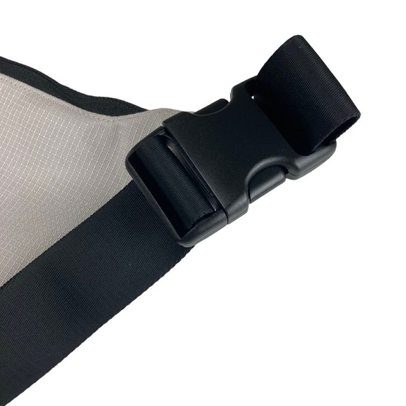 Paperclip Wolfpack Belt Bag - Picture 8 of 9